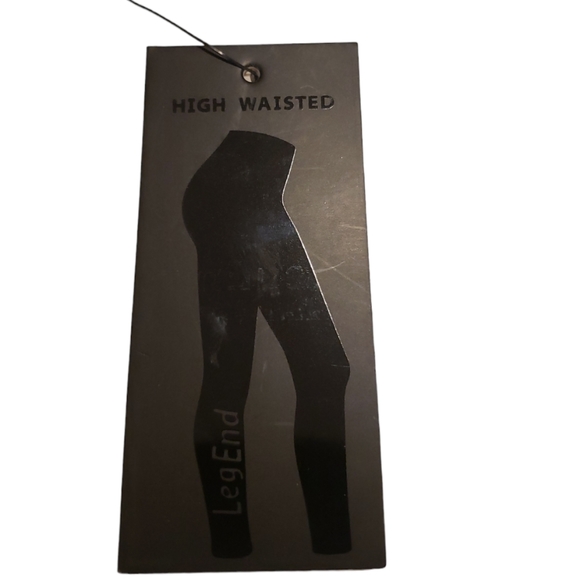 LegEnd Active Women's Medium Camo Leggings - Picture 7 of 9